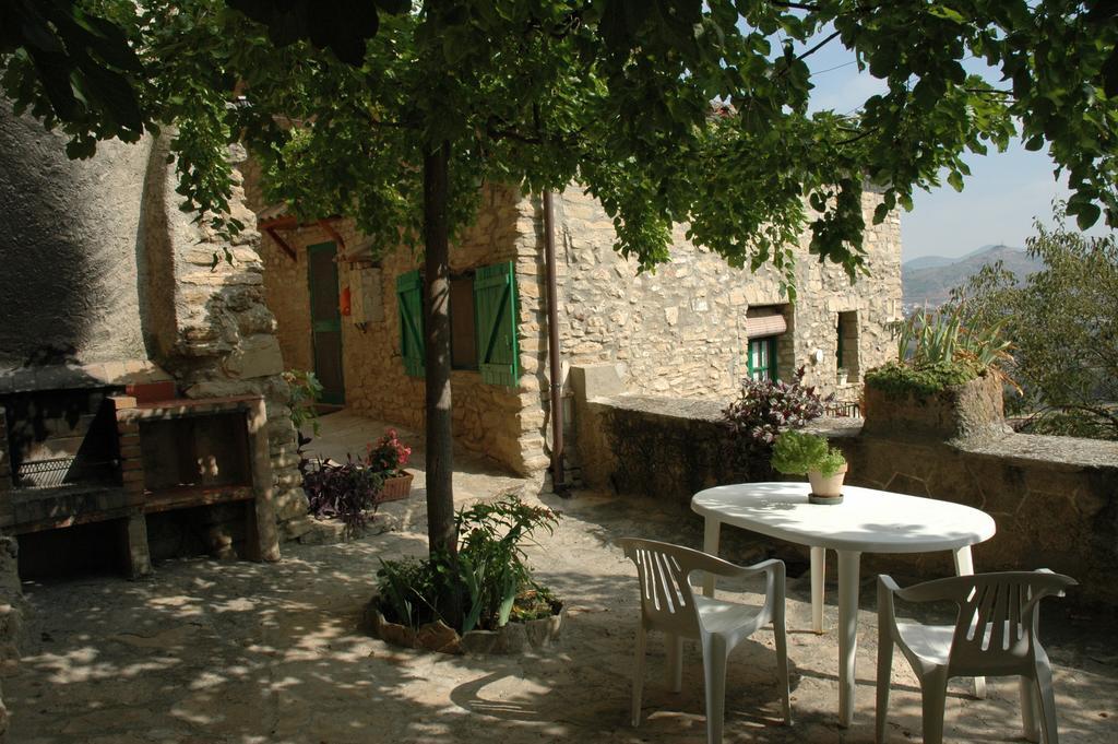 Casa Con Chimenea Y Vista Al Valle - Cal Valeriet Montsonís Exterior foto